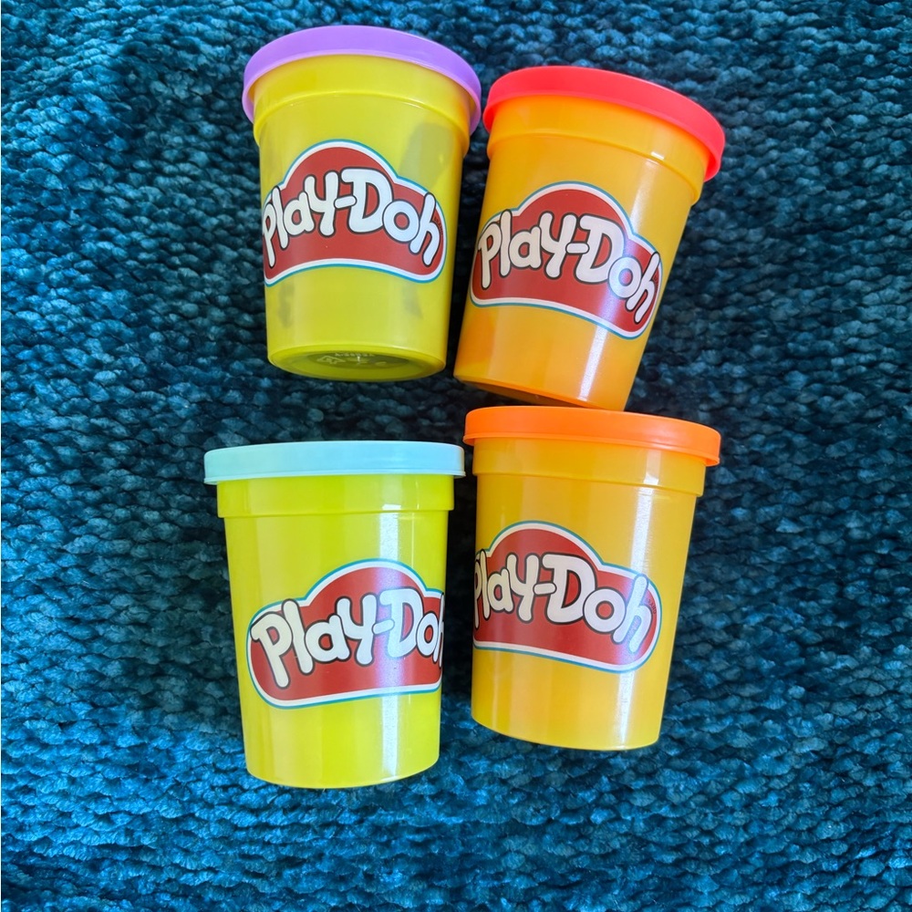 lot of 4 new playdough